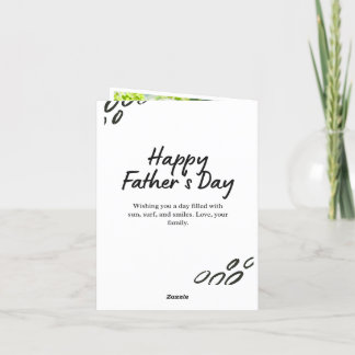 Tarjeta feliz del día del padre con niños felices