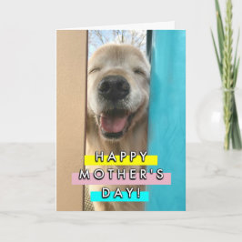 Tarjeta Feliz Día de la Madre de un Perro con un Sonriente