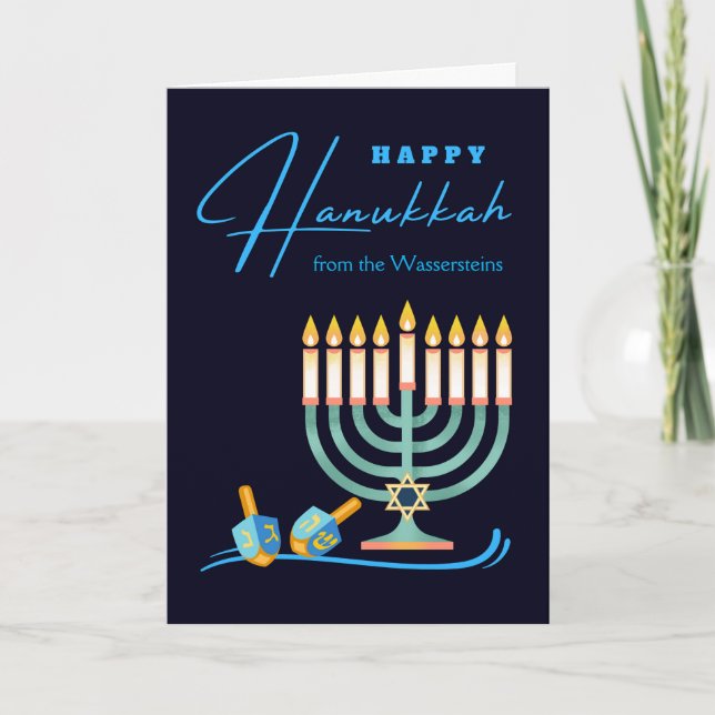 Tarjeta Feliz Hanukkah de parte de nuestra familia a tus n (Anverso)