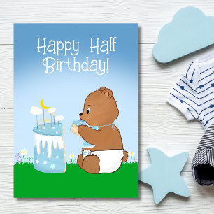 Tarjeta Feliz medio cumpleaños Teddy Bear come pastel