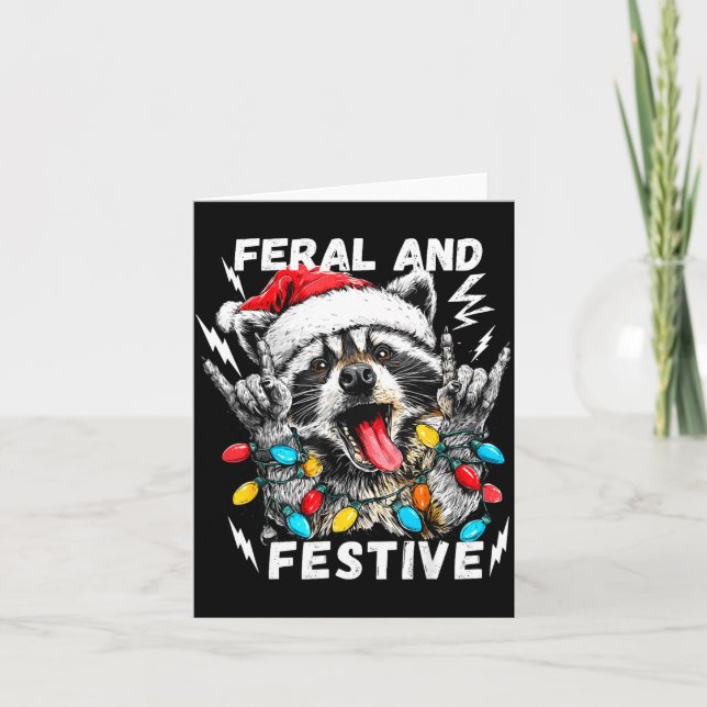 Tarjeta Feral And Festive Funny Christmas Rocker Raccoon S (Anverso)