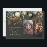 Tarjeta Festiva 2 Fotofestividad Elegante<br><div class="desc">Esta tarjeta de 2 Navidades de fotografía presenta un diseño festivo de acuarela de color verde sobre un fondo verde oscuro. Personalizar esto fácilmente utilizando la característica de personalización.</div>
