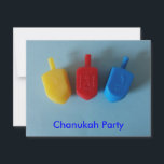 Tarjeta Festiva 3 Draydels<br><div class="desc">(varios productos seleccionados)una linda bolsa de tote con 3 drenajes sobre un fondo azul y las palabras Feliz chanukah escritas en escritura.</div>