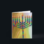 Tarjeta Festiva 8 Días de chanukah<br><div class="desc">Una hermosa tarjeta Chanukah (Hanukkah) con sellos postales y sobre a juego. Menorá de colores vivos con velas de color verde,  azul,  amarillo y rosa brillante sobre un fondo dorado.</div>