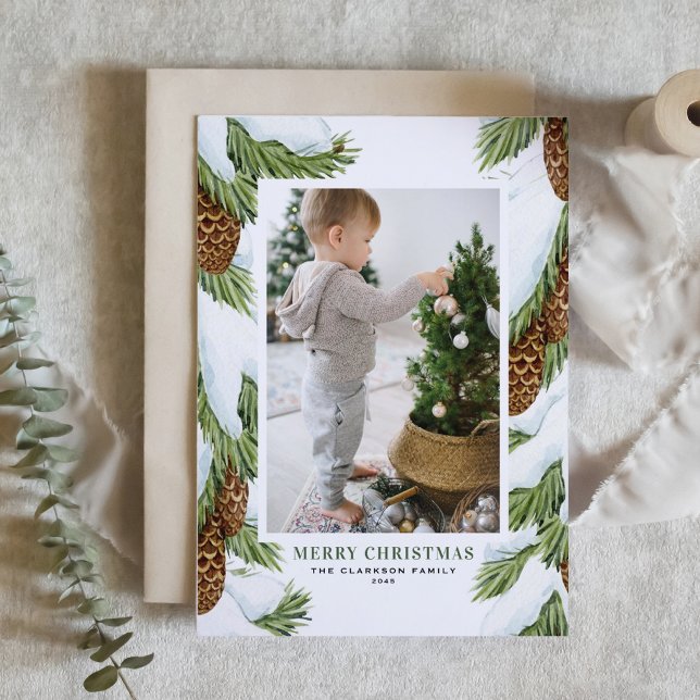 Tarjeta Festiva Acuarela Pinecones Snoweather Christmas Photo (Customizable photo Christmas card featuring snowy watercolor balsam fir cones)