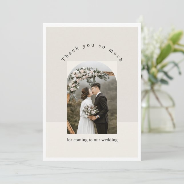 Tarjeta Festiva Aesthetic Photo Frame Wedding Thank You Card (Anverso de pie)