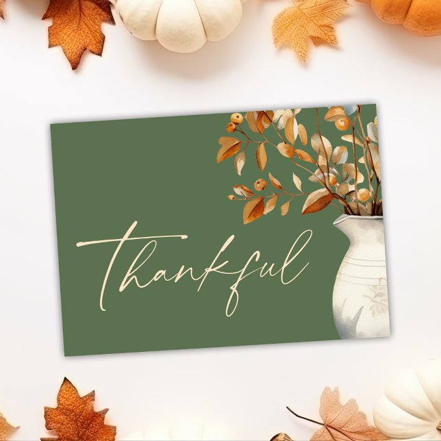 Tarjeta Festiva Agradecimiento a la Rusia moderna del Día de Acció (Olive Green Thanksgiving Modern Rustic Thankful Holiday Card)