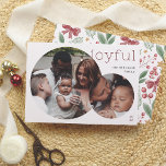 Tarjeta Festiva Alegre | Navidades fotográficos modernos de 2<br><div class="desc">¡Difundan alegría por las vacaciones con esta moda y elegante tarjeta de Navidades! Con dos fotos redondas, el diseño le da un toque moderno a sus momentos familiares favoritos. La foto de un círculo más pequeño está artísticamente superpuesta en la más grande, lo que crea un diseño equilibrado y elegante....</div>