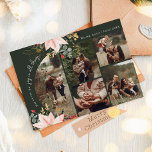 Tarjeta Festiva Alegría Del Arco Floral De Invierno En Todas Las C<br><div class="desc">Esta alegría de arco floral invernal en todas las cosas cinco tarjeta de vacaciones fotográficas tiene un diseño caprichoso y elegante con vibrantes ilustraciones acuarelas de poinsettias rojas y rosas y delicado vegetación invernal. Con elementos botánicos de moda como el pino, la harina y las bayas de invierno, la colorida...</div>