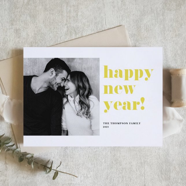 Tarjeta Festiva Amarilla Audaz Foto De Tipografía Feliz Año Nuevo  (Subido por el creador)