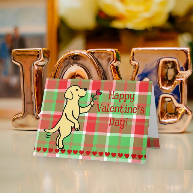 Tarjeta Festiva Amarillo Labrador Tiny Heart Flower Valentine (Yellow Labrador Tiny Heart Flower Valentine's Day Cards for Labrador Owners.  Sweet cartoon design.)