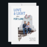Tarjeta Festiva Amor y luz azul y blanco de Maine<br><div class="desc">Estás orgulloso de ser de Maine, envía un poco de orgullo desenfadado por el estado esta temporada de fiestas con esta foto de la tarjeta de vacaciones Hanukkah con texturas en azul perinoso y marina y acentuadas con copos de nieve. Personaliza con tu propio mensaje de alegría, ubicación, el año,...</div>