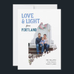 Tarjeta Festiva Amor y luz azul y blanco de Maine<br><div class="desc">Estás orgulloso de ser de Maine, envía un poco de orgullo desenfadado por el estado esta temporada de fiestas con esta foto de la tarjeta de vacaciones Hanukkah con texturas en azul perinoso y marina y acentuadas con copos de nieve. Personaliza con tu propio mensaje de alegría, ubicación, el año,...</div>