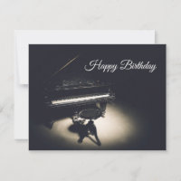 Antiguo piano de cola feliz cumpleaños