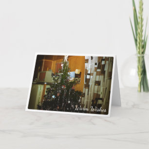 Tarjeta Festiva Árbol navideño en cálidos deseos de caracol