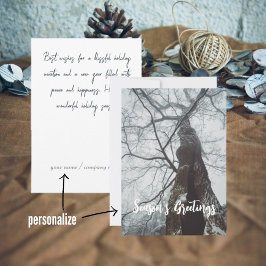 Tarjeta Festiva Árbol viejo en un bosque polvoriento