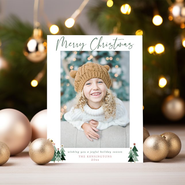 Tarjeta Festiva Árboles verdes, Minimalistas, Navidades modernos f (Cute Green Trees Minimalist Modern Christmas Photo Holiday Card)