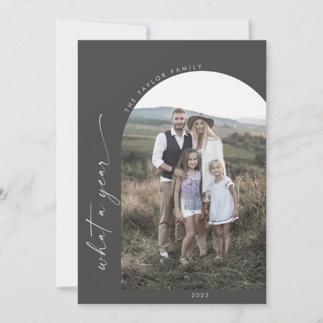 Tarjeta Festiva Arco Boho moderno | Gray What A Year Photo (Anverso)