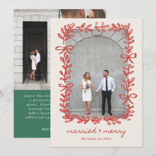 Tarjeta Festiva Arco verde y rojo Casados y alegres para 4 fotos B