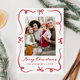 Tarjeta Festiva Arcos rojos caprichosos de manos con dos Navidades