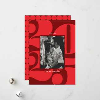 Tarjeta Festiva Audaces números rojos saludan la foto de Año Nuevo