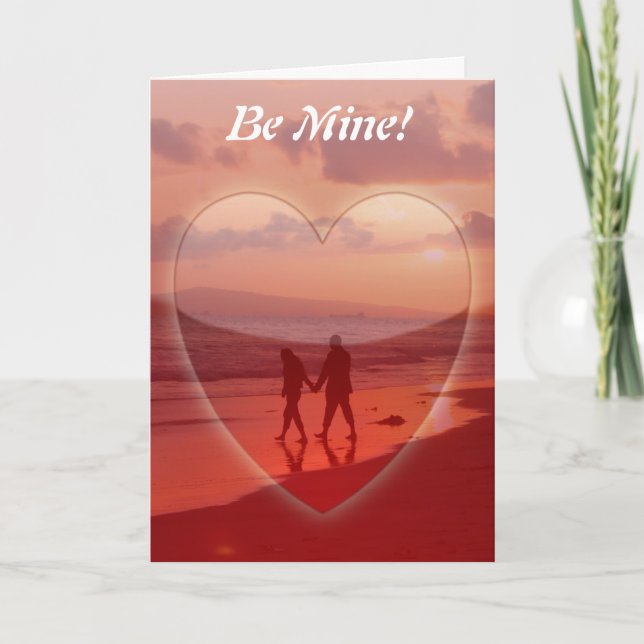 Tarjeta Festiva Be Mine Couple in Love on the Beach Valentine (Anverso)