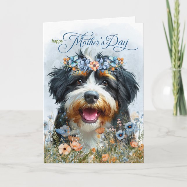 Tarjeta Festiva Bernedoodle Dog Wildflower Día de la Madre (Anverso)