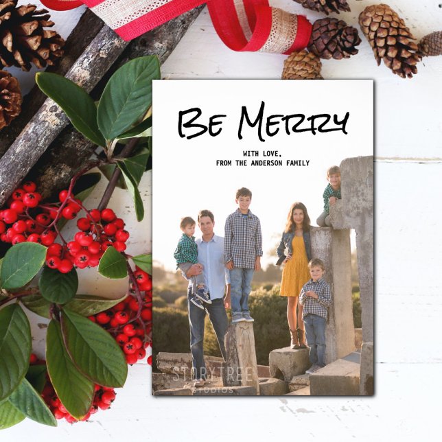 Tarjeta Festiva Black Simple Script be Merry Photo Flat Card (Black Simple Script Be Merry Holiday Photo Card)