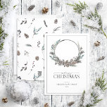 Tarjeta Festiva Black Winter Berry Wreath Merry Christmas Script H<br><div class="desc">¿Qué mejor manera de difundir la alegría navideña que con nuestra tarjeta navideña Black Winter Berry Wreath Merry Christmas Holiday Card? Esta bonita carta cuenta con una moderna corona blanca y negra adornada con elementos botánicos como pinos y bayas. La palabra "Merry" está elegantemente escrita en un tipo de letra...</div>