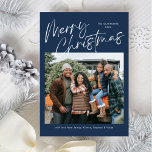 Tarjeta Festiva Blue Merry Christmas Calligraphy Script 4 Photo<br><div class="desc">Blue Merry Christmas Caligraphy Script 4 Photo Holiday Card incluye un guión moderno de caligrafía en la parte delantera,  junto con una foto y tres fotos en la parte posterior.</div>