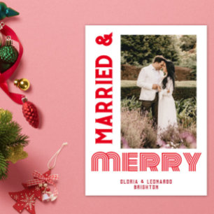 Tarjeta Festiva Boda Roja  Casados y Alegres