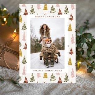 Tarjeta Festiva Boho Dibujado a Mano Invierno Madera Pinos Foto Na