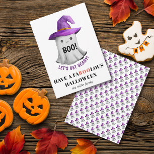 Tarjeta Festiva ¡Boo! Fantasma lindo con gorra púrpura Halloween