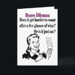 Tarjeta Festiva Bunco - Dilema gracioso<br><div class="desc">Funny Bunco Dilema presenta a una mujer gráfica de estilo retro con una tarjeta de puntuación Bunco. Ella pregunta "¿Se hace más difícil contar después de unas copas de vino? ¿O soy solo yo?". Gran regalo para dar como premio Bunco o regalo. Un gran regalo para la anfitriona. Cumpleaños divertido...</div>