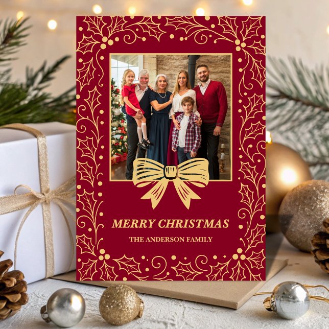 Tarjeta Festiva Burgundy & Antique-Gold Bow Family Christmas Photo (Subido por el creador)