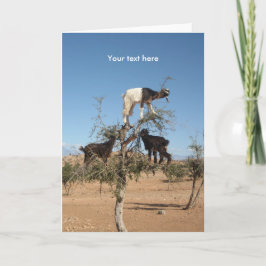 Tarjeta Festiva Cabras divertidas en un árbol