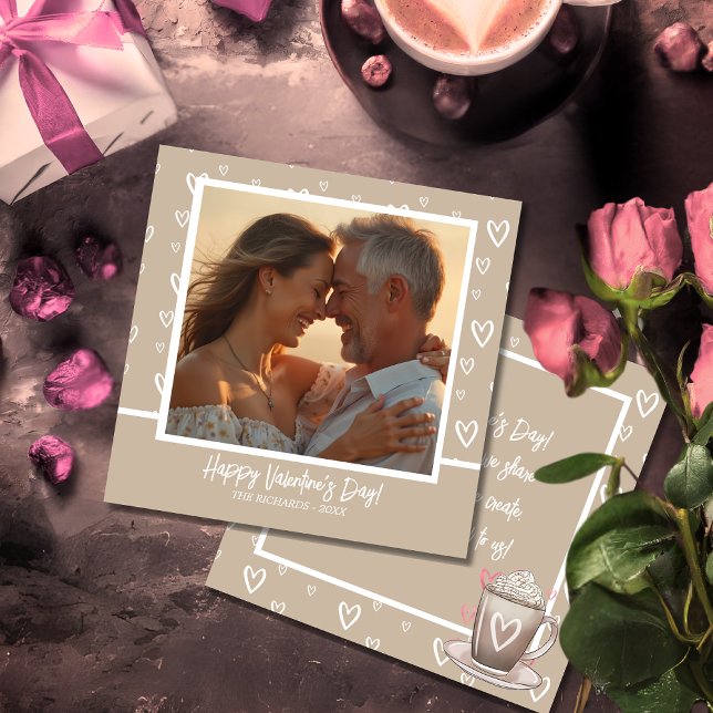 Tarjeta Festiva Café romántico y corazón blanco con foto/mensaje (Romantic Coffee and White Heart with Photo/message Holiday Card)