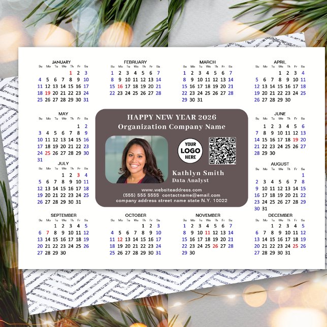 Tarjeta Festiva Calendario 2026 Logo de negocios QR Negro moderno  (Subido por el creador)