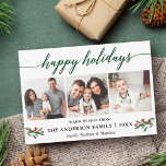 Tarjeta Festiva Caligrafía moderna Holly Green 3 Foto<br><div class="desc">Guión de caligrafía moderno Felices vacaciones 3 Tarjeta de vacaciones fotográficas incluye berries de Watercolor Holly - Guión verde</div>