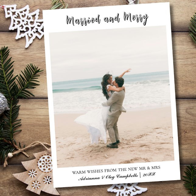 Tarjeta Festiva Calligraphy Married and Merry Light Gray Text (Subido por el creador)