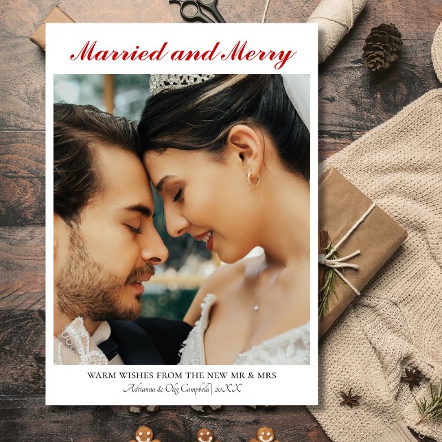 Tarjeta Festiva Calligraphy Married and Merry Simple Rich Red Text (Subido por el creador)