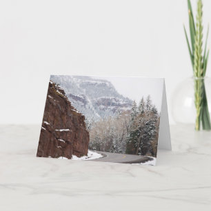 Tarjeta Festiva camino curvo de nieve