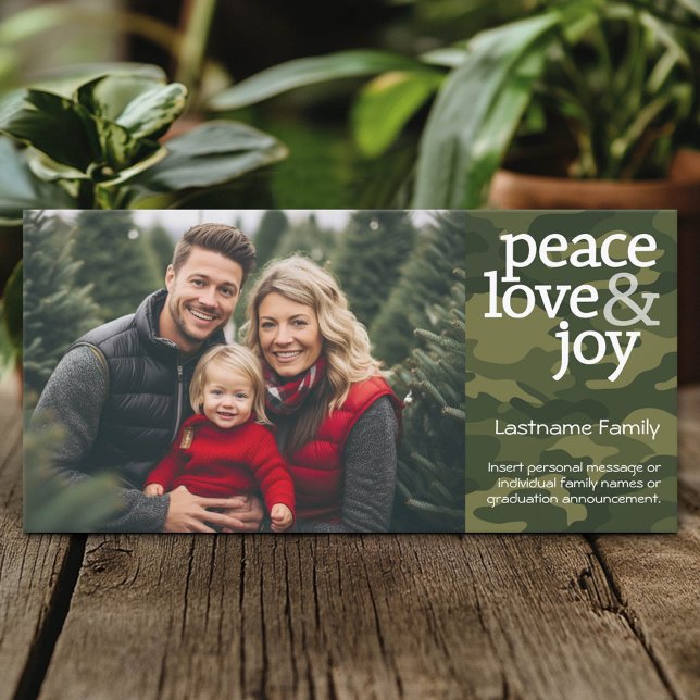 Tarjeta Festiva Camo Christmas Photo Card - Peace Love Joy (Custom Photo Card)