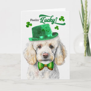 Tarjeta Festiva Caniche estándar sintiéndose afortunado día de San