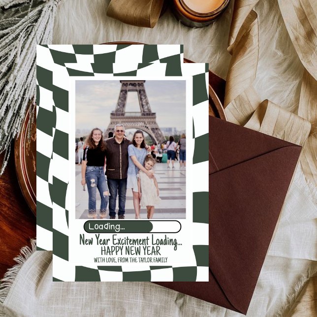 Tarjeta Festiva Cargando...Retro Groovy Tendencia Feliz Año Nuevo  (Subido por el creador)