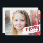 Tarjeta Festiva Carta moderna sobre el pincel de moras Carta tarje<br><div class="desc">Un moderno saludo "alegre" es el centro de este diseño que incorpora texto con letras de pincel y un acento pintado para un aspecto contemporáneo único. Envíe un saludo memorable a la familia y amigos con esta tarjeta de foto que incluye una imagen de gran tamaño de su familia en...</div>