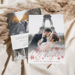 Tarjeta Festiva Casado y brillante | Foto Boda y gracias<br><div class="desc">Elegantes tarjetas de fotos para recién casados presentan una foto boda vertical o retrato preferida con "casados y brillantes" colocados en escritura festiva de caligrafía roja adornada con copos de nieve. Personalice con sus nombres o saludos personalizados debajo. Perfecto como una tarjeta de Navidades de combinación y tarjeta de agradecimiento...</div>