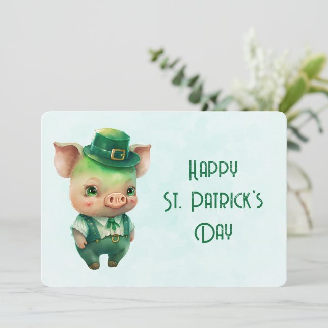 Tarjeta Festiva Cerdito lindo del día de San Patricio verde (Anverso de pie)