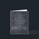 Tarjeta Festiva Chalkboard 12 días de Navidades califican caligraf<br><div class="desc">La moderna y divertida tarjeta de felicitación es un pizarrón. Este arte es el grabado a mano creado por el personalizado. Hará que la gente salga a cantar... "Cinco anillos de oro... ". Colóquelo dentro de un pequeño marco de madera y parecería una pizarra, perfecta para la decoración. Esta tarjeta...</div>