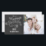 TARJETA FESTIVA CHALKBOARD MERRY TODO<br><div class="desc">ENVÍE ESTE CHALKBOARD,  FERIADO SALUDANDO LA FELICIDAD DE TODO NAVIDAD CON UNA FUENTE BLANCA CON NAVES. PERSONALIZADO CON SUS NOMBRES,  FOTO Y AÑO U OTRO TEXTO COMO UNA INICIAL DE MONOGRAMA FAMILIAR,  O SU MENSAJE DE REUNIÓN DE VACACIONES.</div>